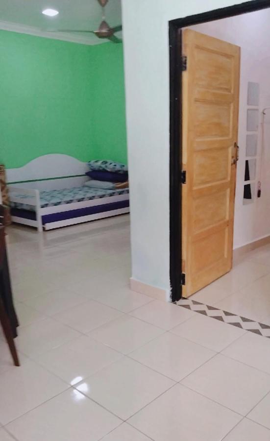 Homestay Sri Ladang 쿠알라트렝가누 외부 사진